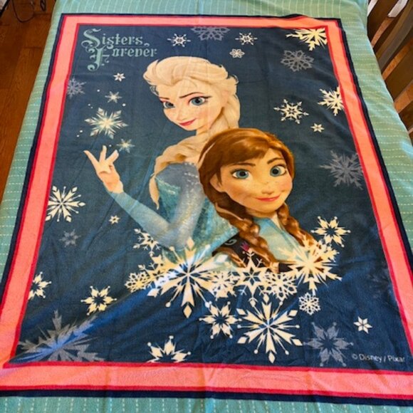 Frozen Elsa & Anna Sisters Forever Handmade Fleece Blanket Super size 45" x 60" - Picture 1 of 4